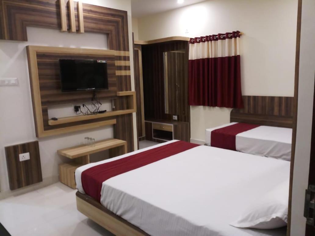 Hotel R K Residency Muzaffarpur Esterno foto