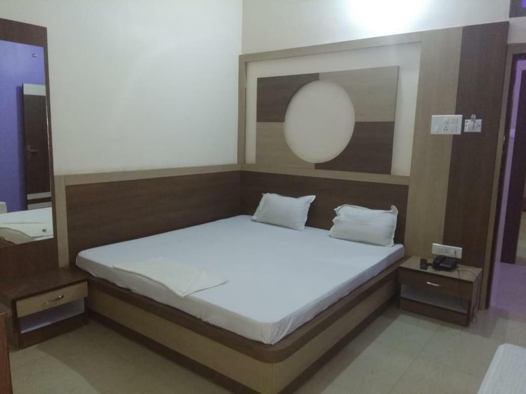Hotel R K Residency Muzaffarpur Esterno foto